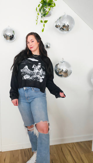 Area 51 [Cropped Long sleeve]